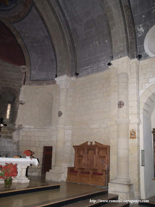 DETALLE DEL INTERIOR DEL TEMPLO